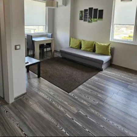 цветелина Apartment *